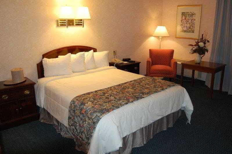 Best Western Plus Chelmsford Inn Esterno foto